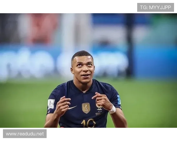 阿尔瓦雷斯与姆巴佩世界杯数据表现及角色差异解析